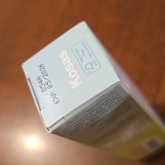Kosas Revealer Skin-Improving Foundation in Very Light Neutral 100 - NEW - Picture 4 of 8